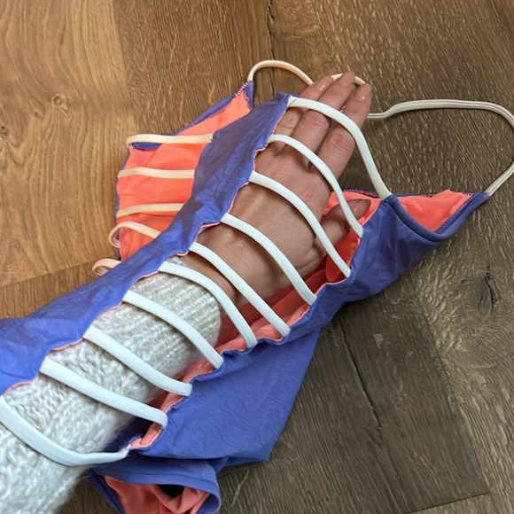 size small BODY GLOVE one piece bathing suit, purple/white - Picture 5 of 6